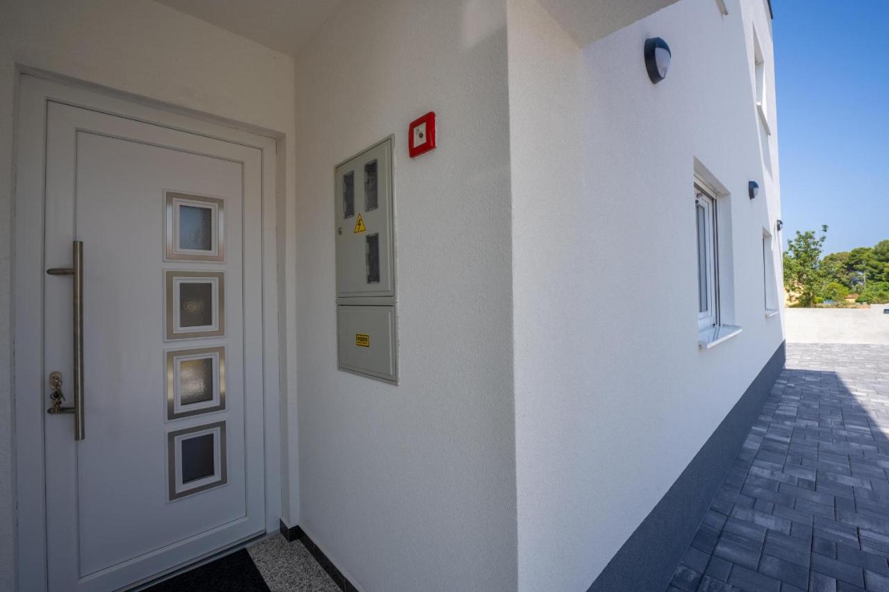 Domus Alba Apartments Pola Esterno foto